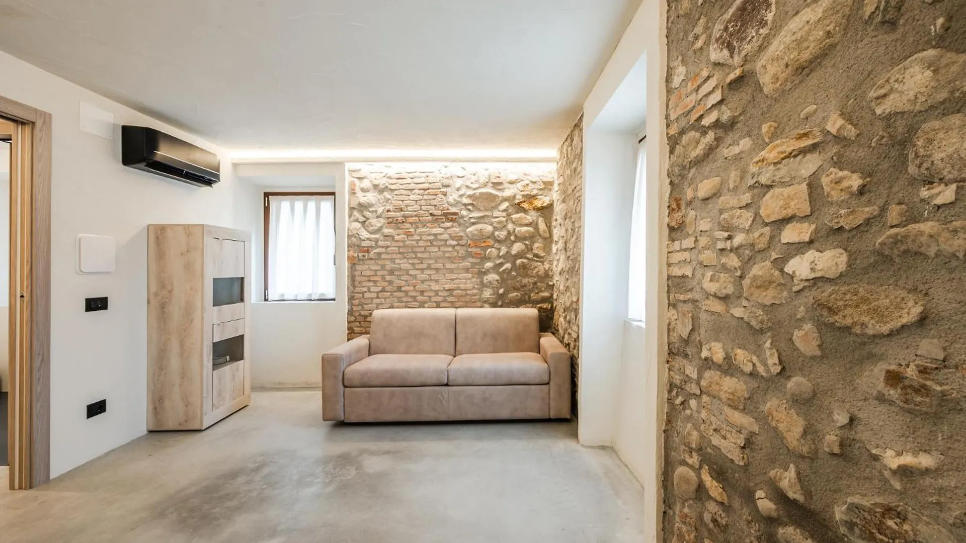 Appartamento Matisse Garda Suite Peschiera del Garda